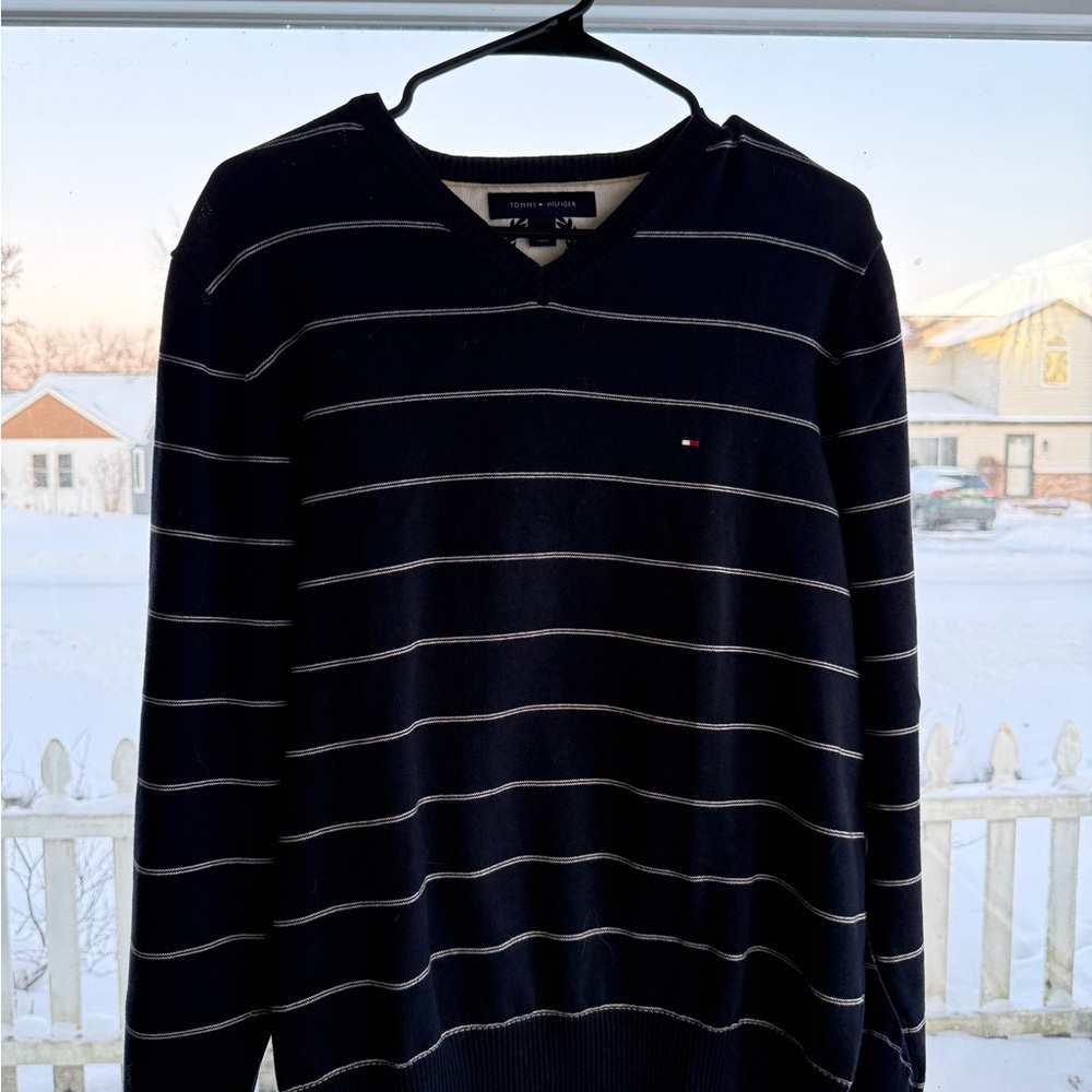 Tommy Hilfiger Men's Dark Blue V-Neck Sweater